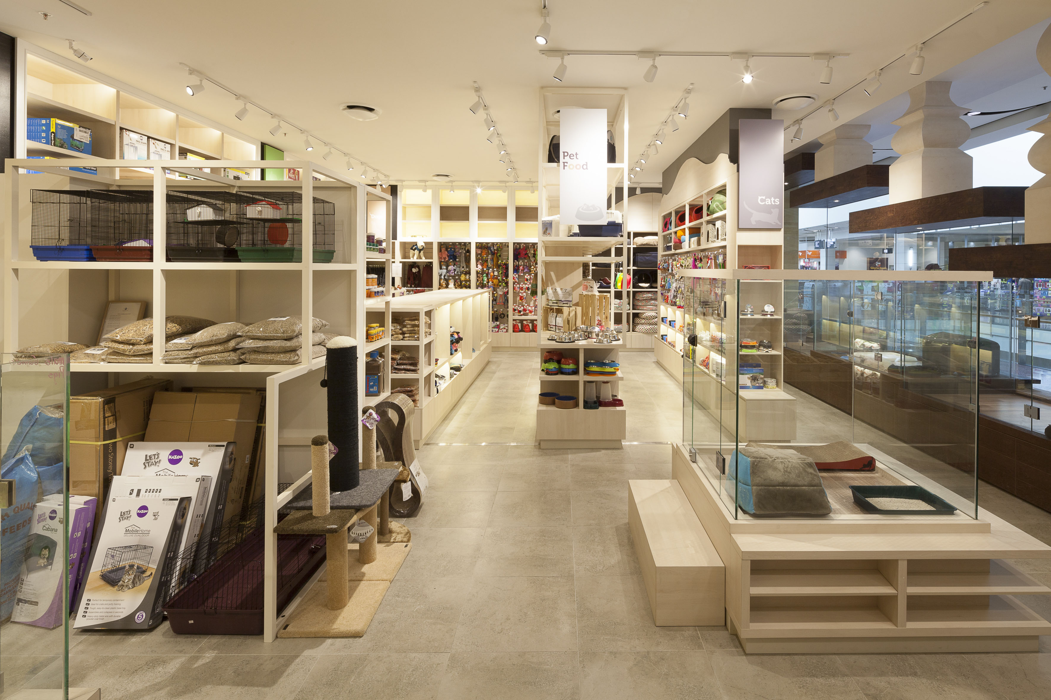 寵物用品一體店裝修設(shè)計-第5張圖片-上海古都建筑設(shè)計集團(tuán)